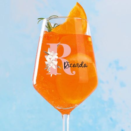 Flower - Personalized wine glass with initials and names for you and your friends